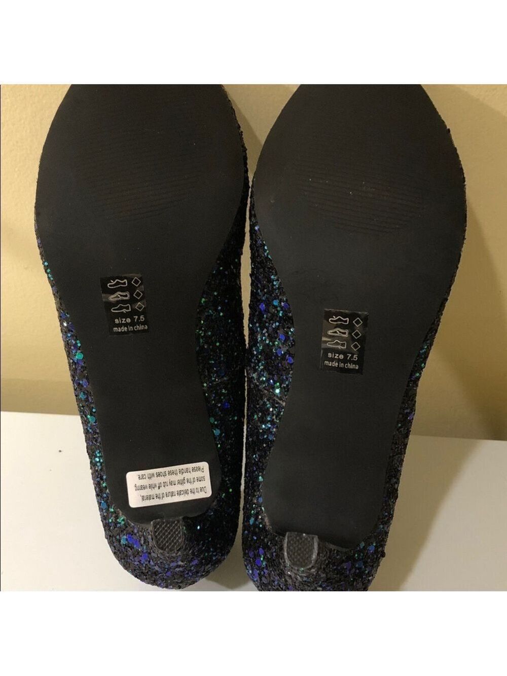 Michael Antonio Black iridescent Women’s night evening pumps women Heels 7.5
🌸 - Picture 13 of 13